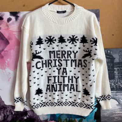Boohoo Womens cream Christmas jumper Size M New