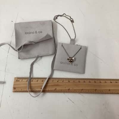  aaina  & Co Womens Necklace Silver 925 stamped on both necklace and Bee charm 
