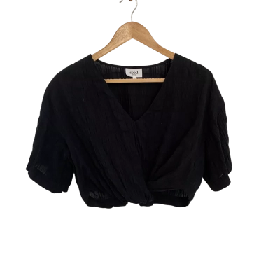 Seed Heritage Womens  Size 8 Cropped Top / Short Sleeve Top / V-Neck Top Black  