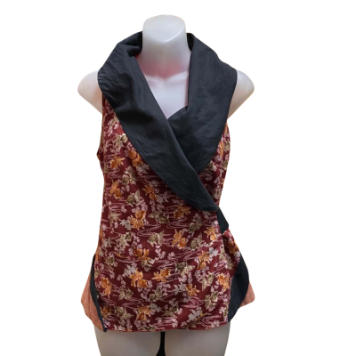 High Tea with Mrs Woo Womens  Size S Sleeveless Top Black  / Multicoloured / Red 