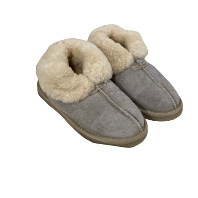 UGG Women's Slippers Size 8 Cream 