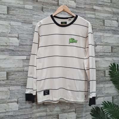 Levi's Mens  Size M Long Sleeve Top Black  / Green / Multicoloured / White 