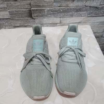 Adidas Womens  Size US.5 UK 3.1/2  Sneakers Blue / Other 