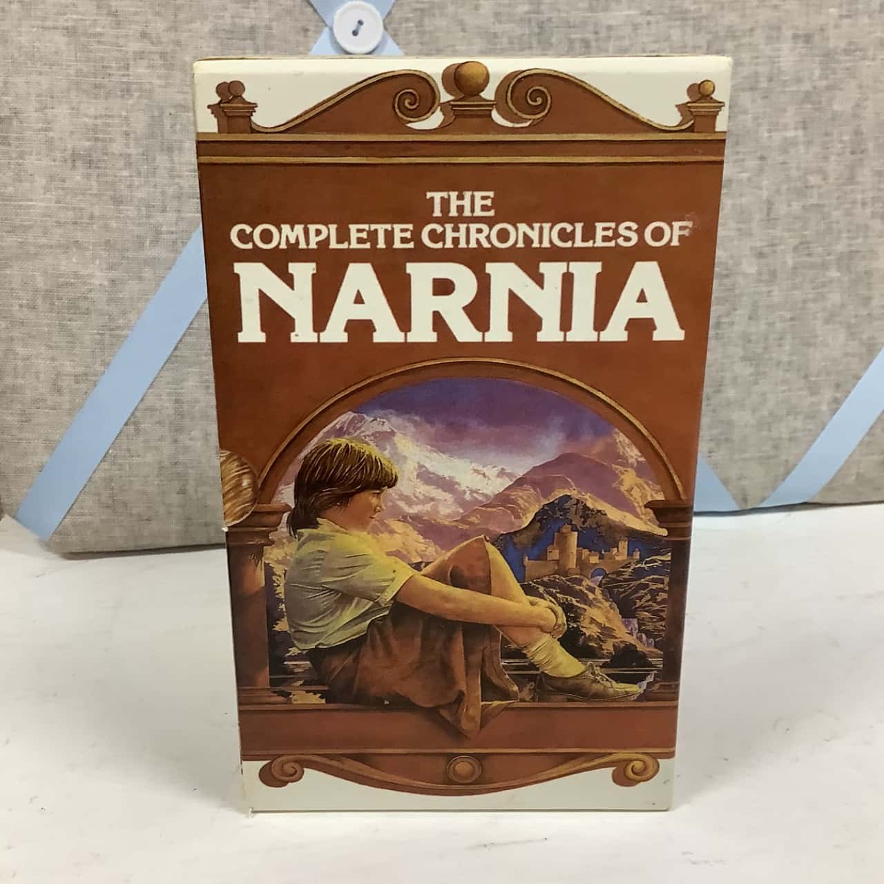 thumbnail interactive-video image 1 of The Chronicles Of Narnia: 7 Books In 1 Paperback By C.S. Lewis - Acceptable 1 of 2