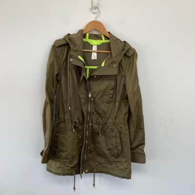 Lorna Jane Life Green Jacket  Size S 