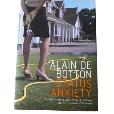 Status Anxiety - Alain de Botton (paperback)