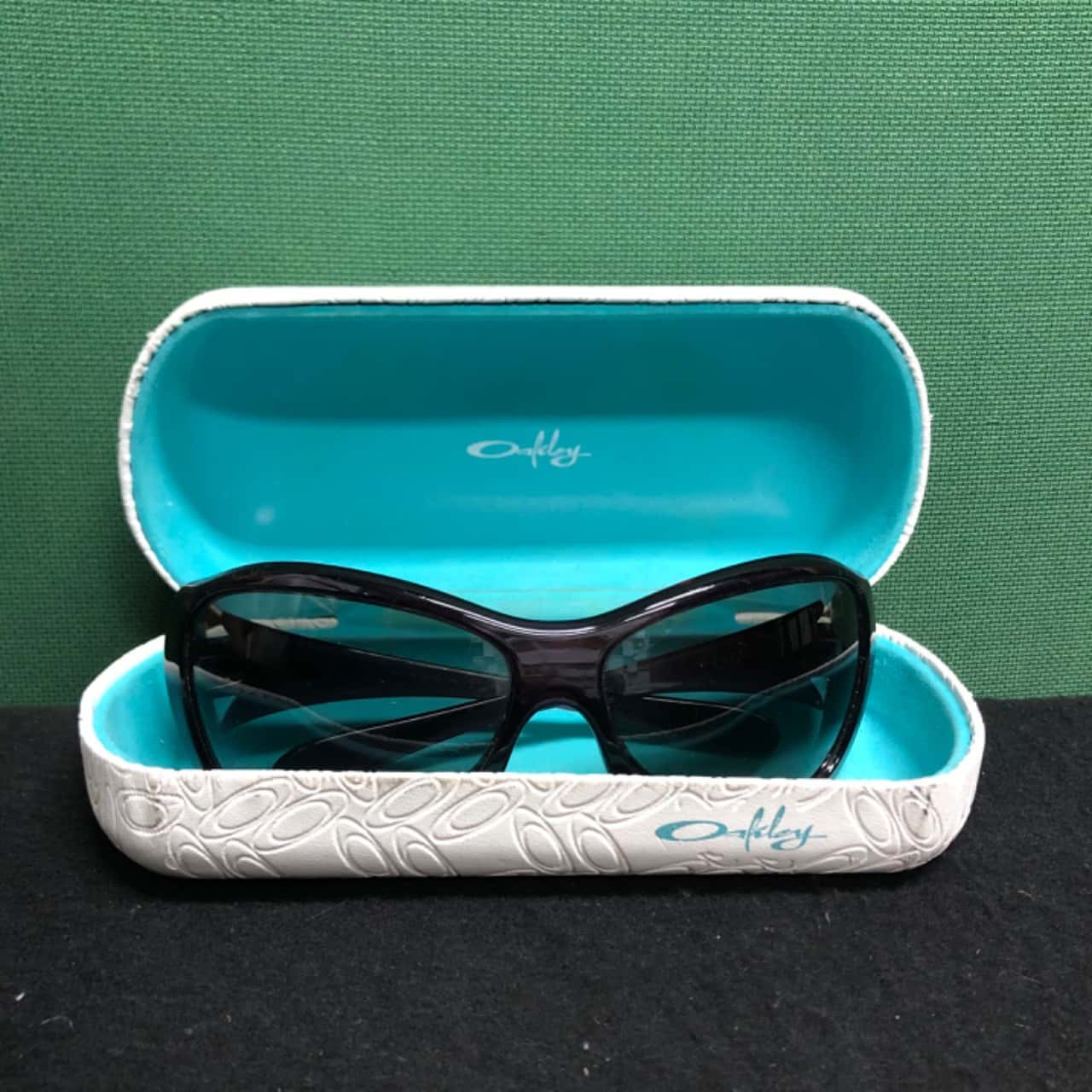 Oakley Women's Sunglasses Frame Only Grapevine Purple Wrap USA 64 mm(s)