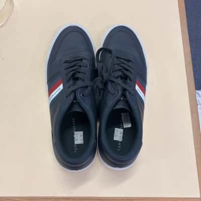 Tommy Hilfiger Mens  Size 11 Blue / White 