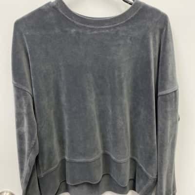 Decjuba Womens  Size L Cropped Jumper Grey 