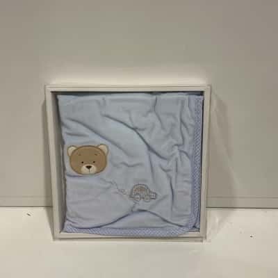 Blue baby blanket 