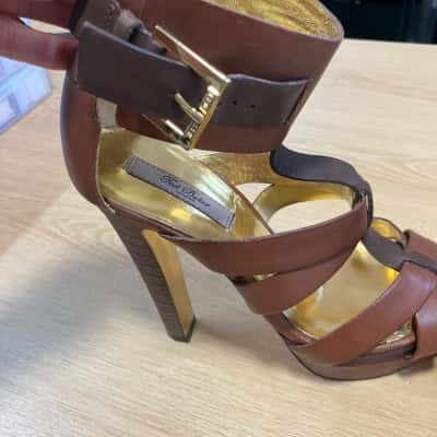 Ted Baker Leather upper Leather lining manmade sole Womens  Size 38 Elegant 6 INch heel