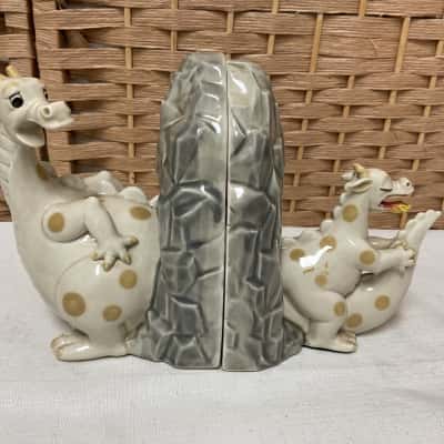Set of 2 Vintage Ceramic Dragon Bookends Collectable 