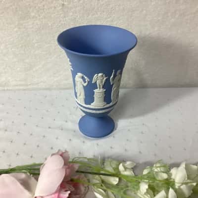 Vintage Wedgwood Jasperware Blue / White Pattern Trumpet Footed Vase