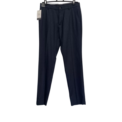 Van Heusen Mens  Size 32 Straight Leg Pants Grey / Navy Blue / Striped 