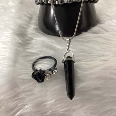  Womens Beaded Bracelet / Necklace / Ring Black  / Other / Silver 