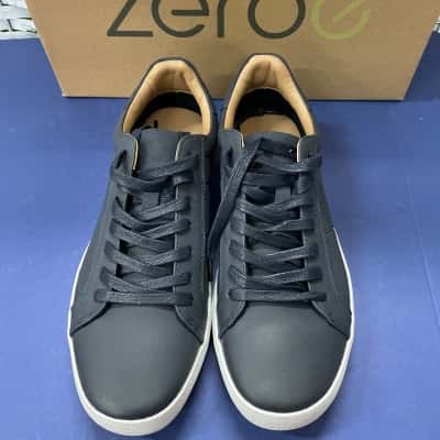 Zeroe Womens  Size 7 Sneakers Blue 