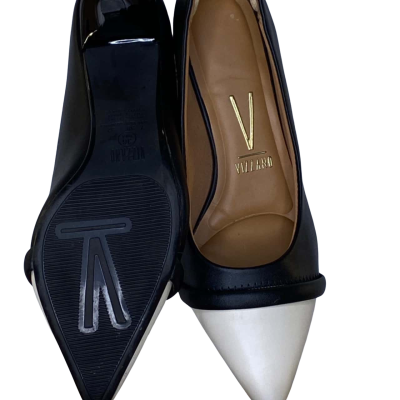  Womens  Size 36 Heels Black  / Off White 