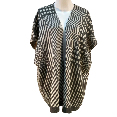 Maggie T Womens One Size Wool Blend Open Short Sleeve Cardigan Grey / White 