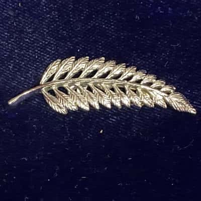 Vintage Style Leaf Brooch