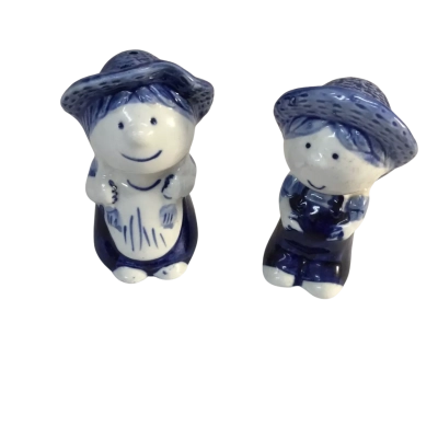 Vintage Salt & Pepper Shakers 