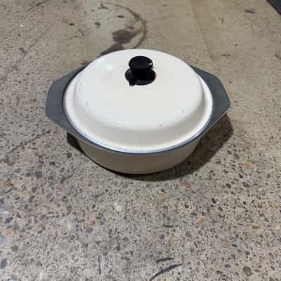 Vintage Margaret Fulton Cooking Pot