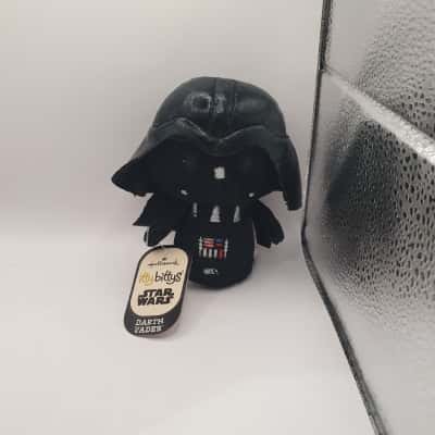 hallmark itty bitty starwars darth vader