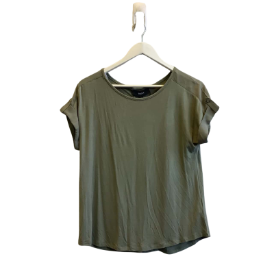 Brand New Basque Womens  Size S Short Sleeve Shirt Green 