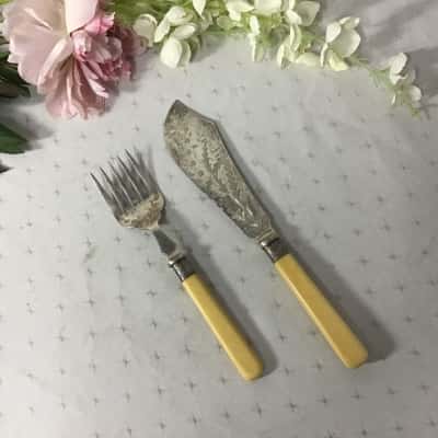 Vintage Decorative Etched Pattern Silverplated Two Piece Fish Knife & Fork Serving Set