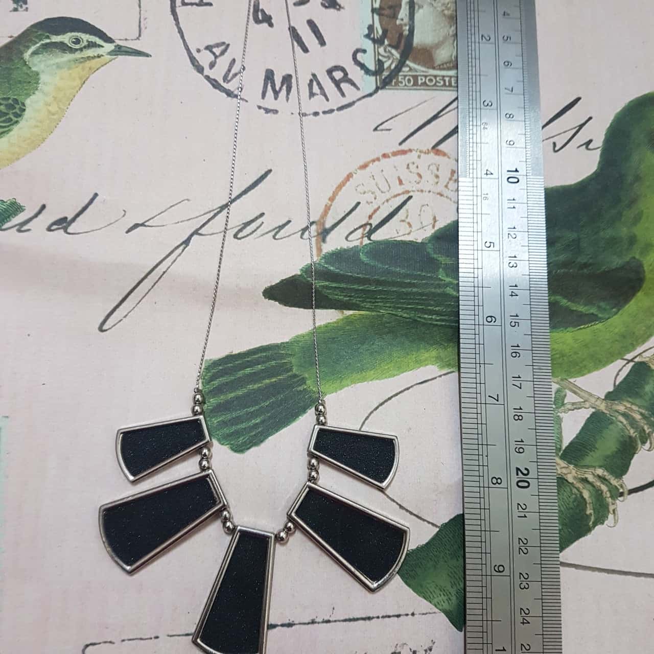 Womens Black Fashion Necklace (B7a)