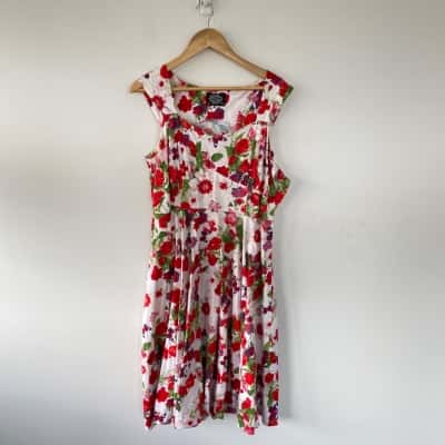 Hearts & Roses White Red Floral Sleeveless Mini Dress  Size 16 