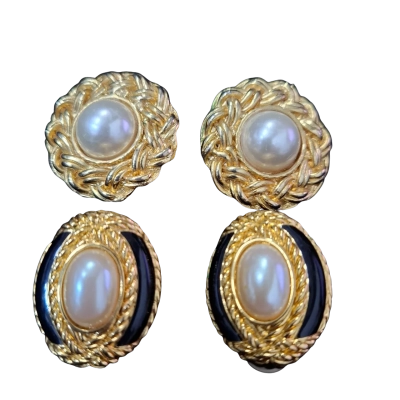 2 x Womens Vintage Clip on Earrings 
