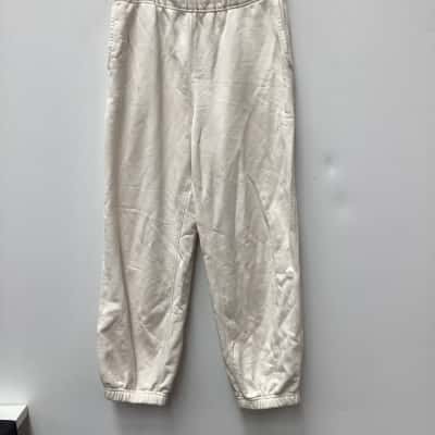 Uniqlo Women's  Size M White cream pants with pockets 