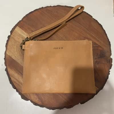 Juju & Co. Large Flat Leather Purse / Wallet