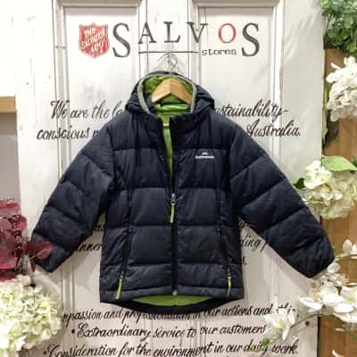 Kathmandu Brand! 550 FILL POWER DUCKDOWN HOODED PUFFER JACKET! Kids  Size S Black  
