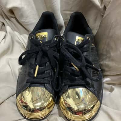 Adidas Superstar Womens  Size 6 Black  / Gold 