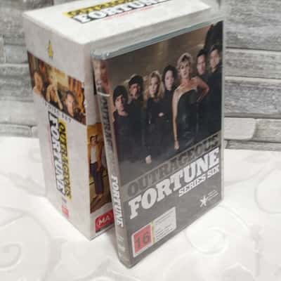 Outrageous Fortune Seris 1-6 DVD Bundle