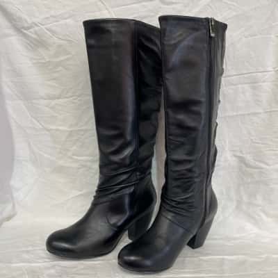 Size 37 Boots Leather Black  