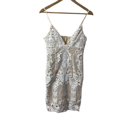 Here Comes The Sun Womens Size 8 / S White Lace Pattern Shoestring Strap Dress (new)