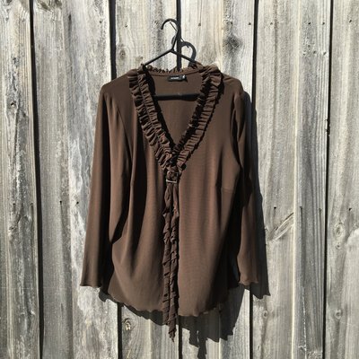 **LAST CHANCE CLEARANCE** EVE HUNTER Women's Brown Long Sleeve Top, Size 18