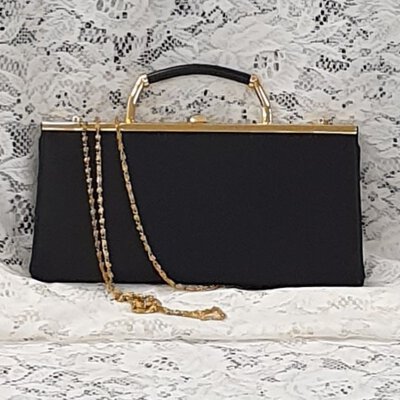 **  REDUCED BARGAIN SALE **  Olga Berg Black Evening BAG WITH Gold Chain
