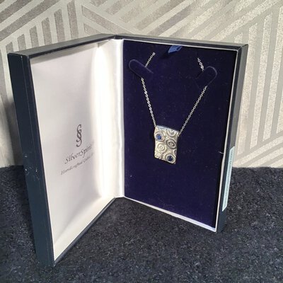 *REDUCED* Costume Jewellery Womens Necklace