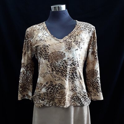 **  REDUCED **  Anthea Crawford Life Style Women's Top Size 16