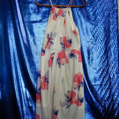( REDUCED TO CLEAR )Lovely Dress For Spring By Knight Angel Size 12