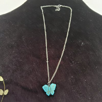 *CLEARANCE SALE* Dress Jewellery Necklace w/Butterfly