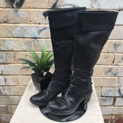 ++REDUCED++ TOMMY HILFIGER Women's Black Knee High Leather Boots, Size 39