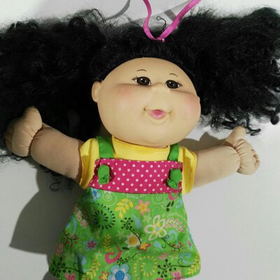 2011 Cabbage Patch Doll Black Hair (Missing 1 Shoe)