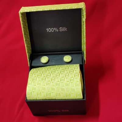 100% Silk Tie & Cufflink, LIme Green 