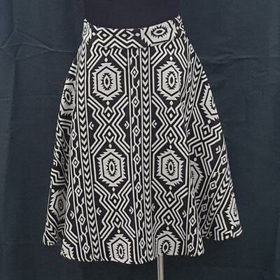 **  REDUCED  ** ASOS NEW Black and White Skirt