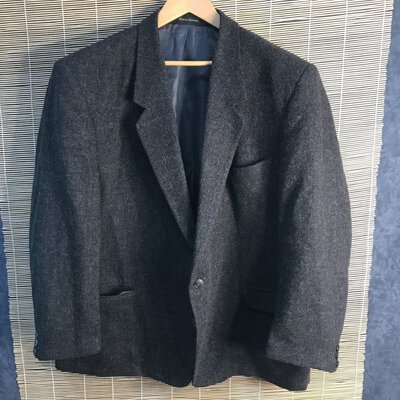 ** FINAL CLEARANCE** TRELOAS AUSTRALIA MENS PURE WOOL JACKET, SIZE 52R