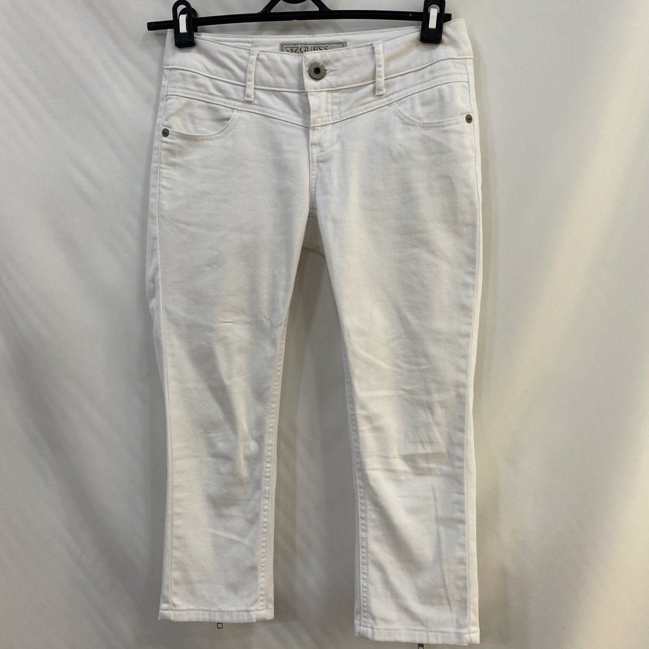 white guess pants